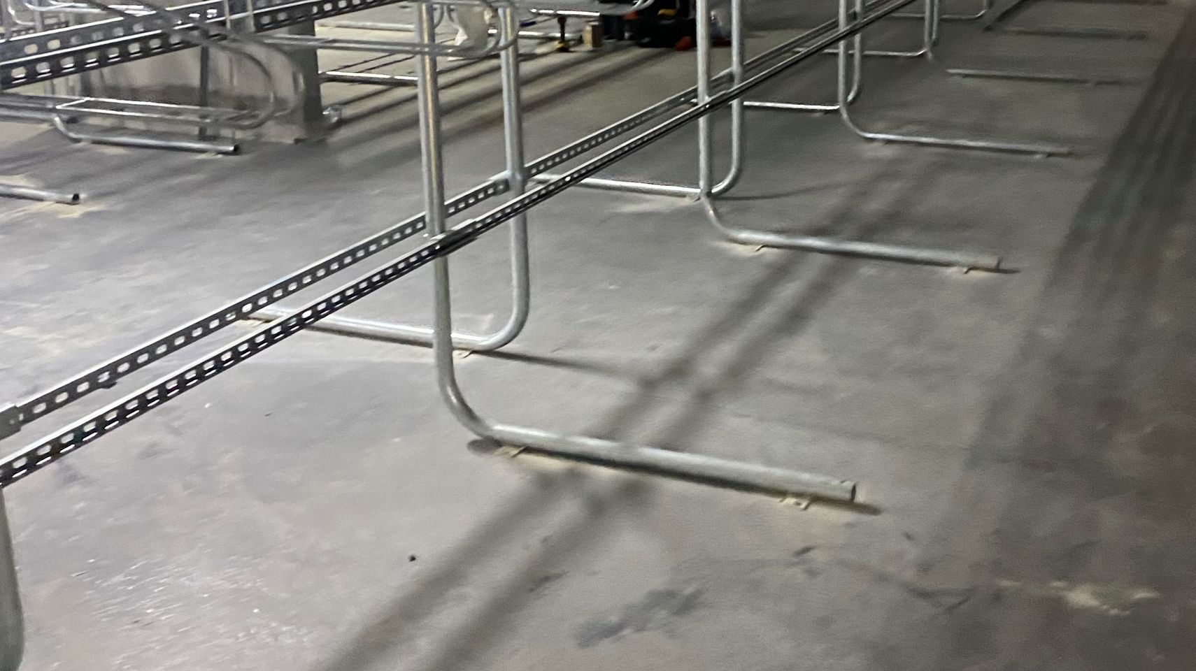 Vertical Cycle Rack - Frame Mounted 02.jpg