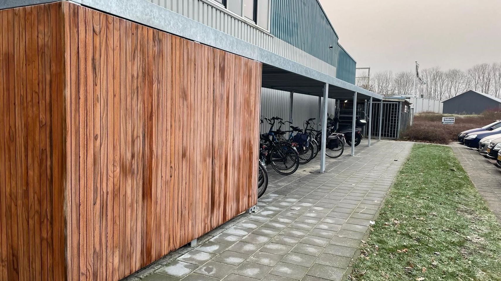 klaver-cubic-wooden-open-bike-shelter.jpg