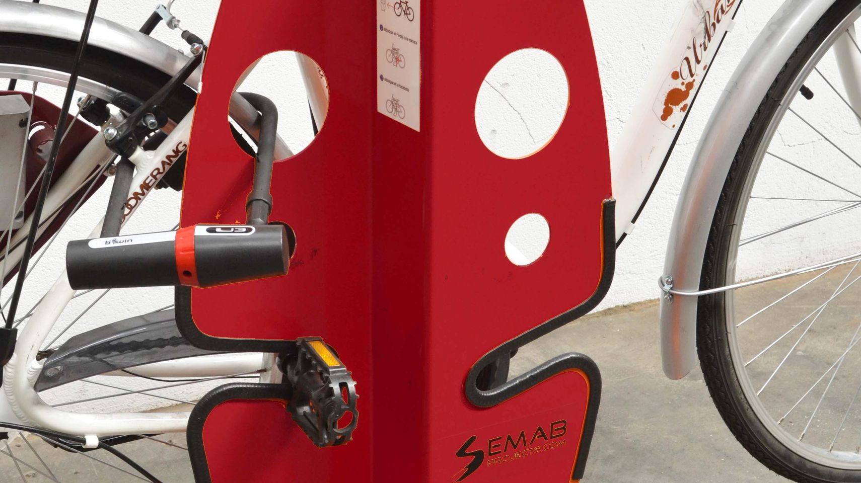 pedal-post-lock.jpg