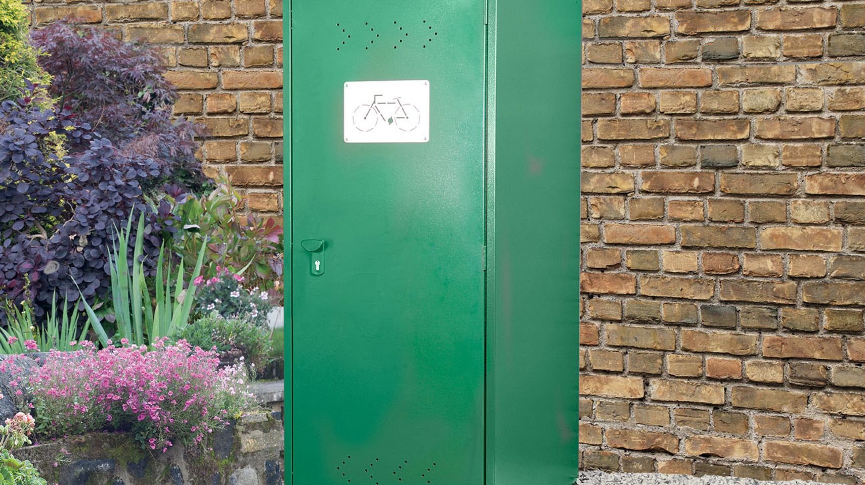 scs-vertical-bike-locker-closed.jpg