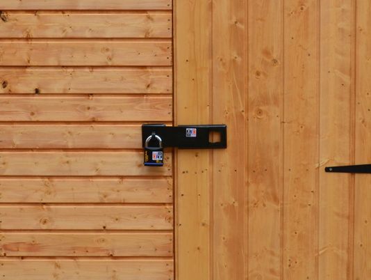 Secure Padlocks and Staples for Bikes| Secure Cycle Storage