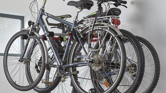 Bike stand top for 3 bikes