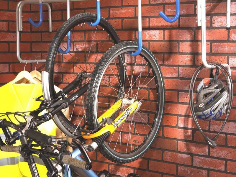 Mottez 5 bike wall rack hot sale
