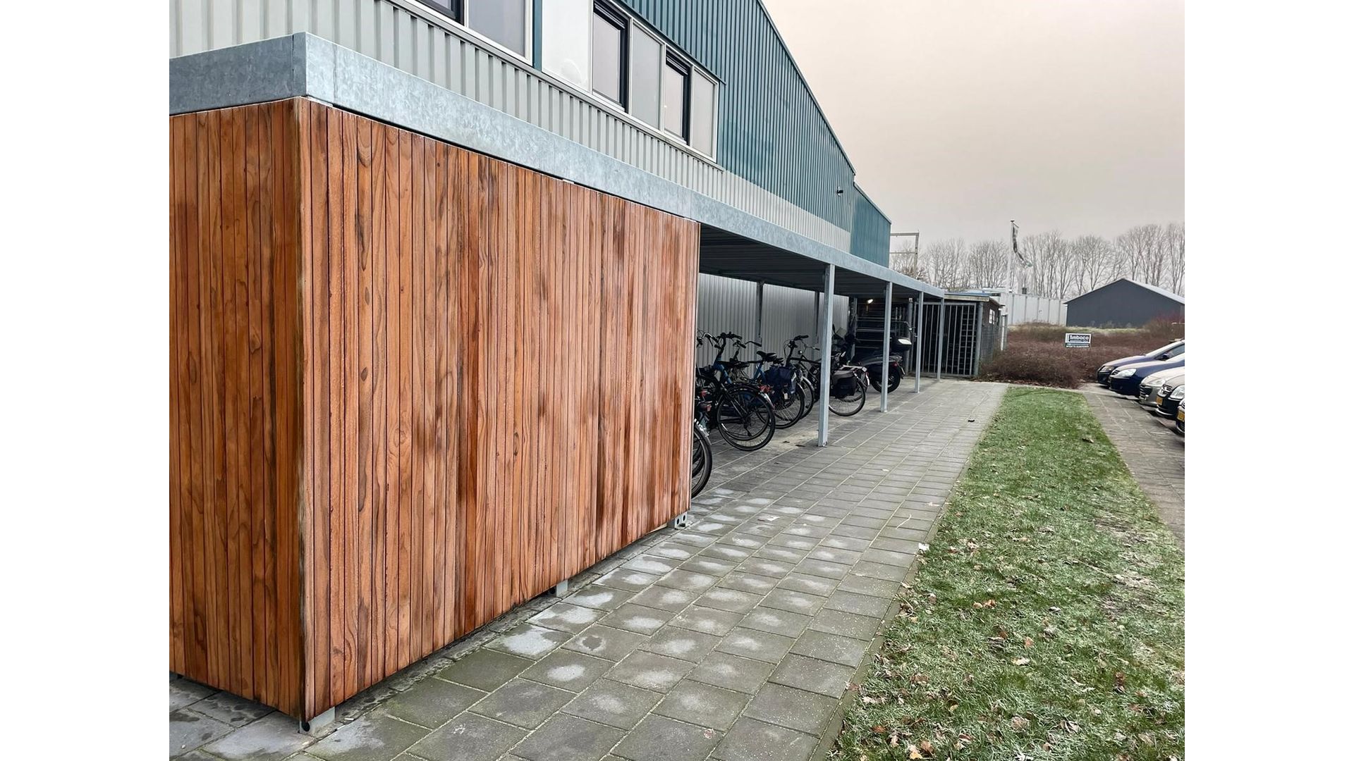 klaver-cubic-wooden-open-bike-shelter.jpg