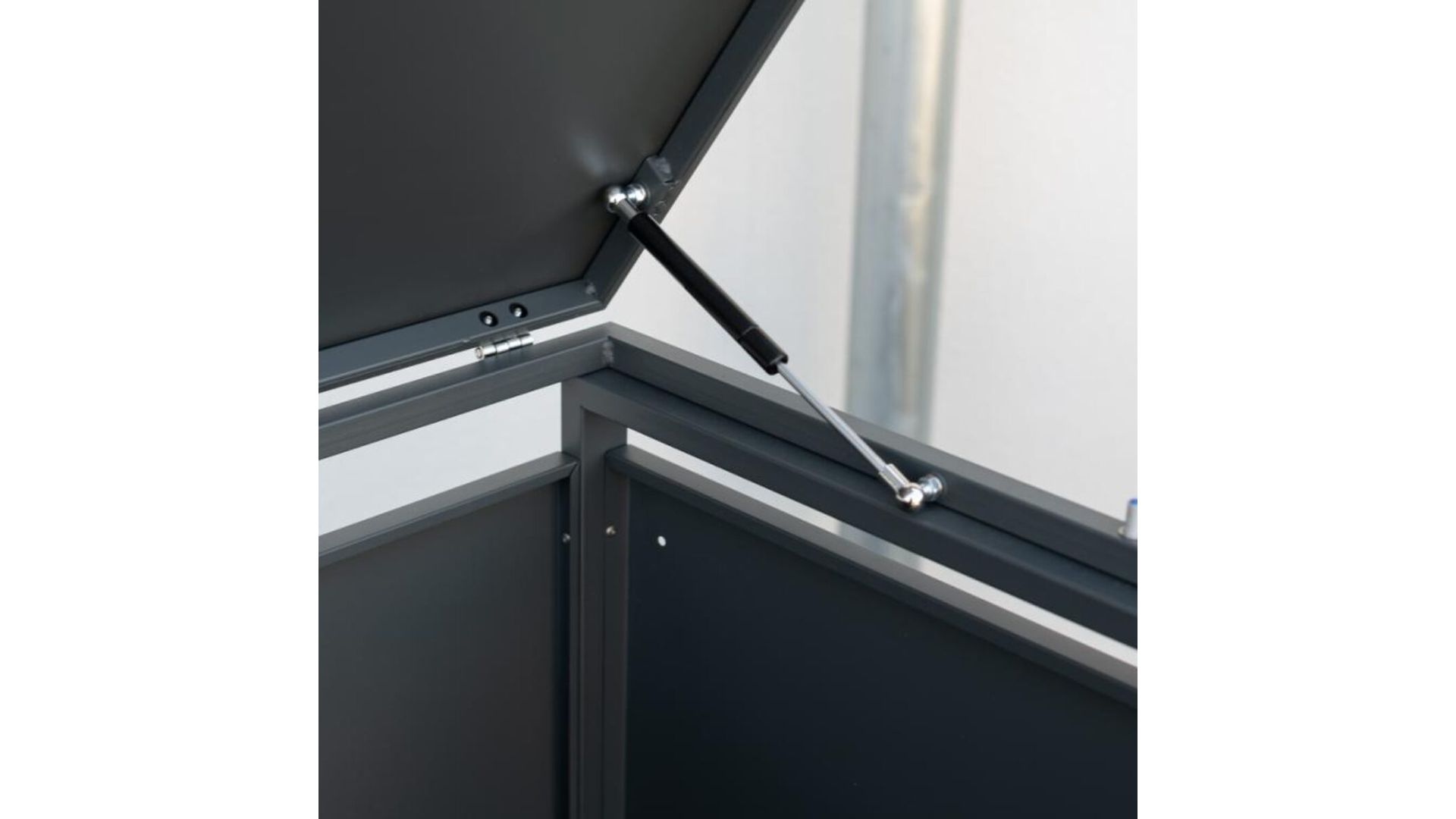 wmjgbc212-a-4_muellbox_kubus_4_detail5-1200x1200-f50_50.jpg