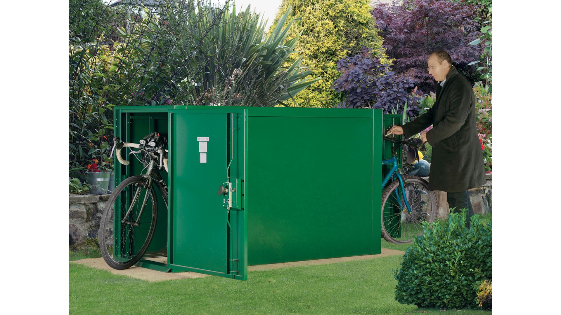 double_metal_bike_locker_1.jpg