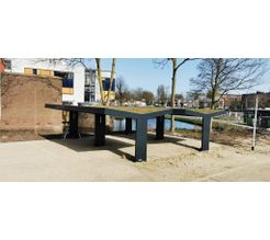t-hide-bike-shelter-green-roof.jpg