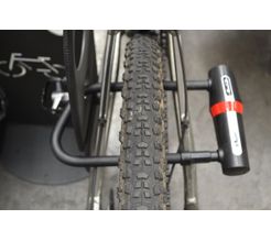pedal-post-compact-lock.jpg