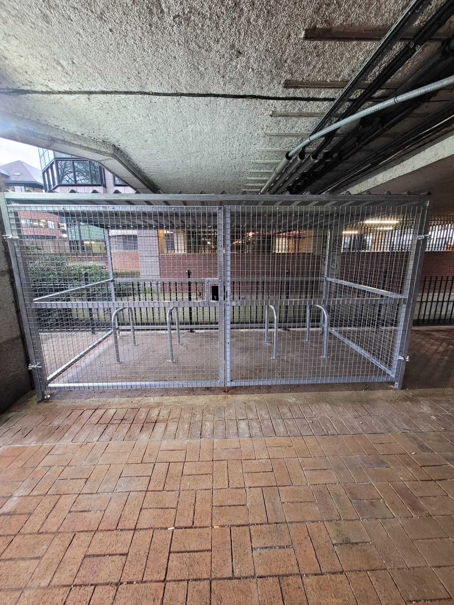 Randals Wood Merton Mesh Cycle Shelter thumbnail