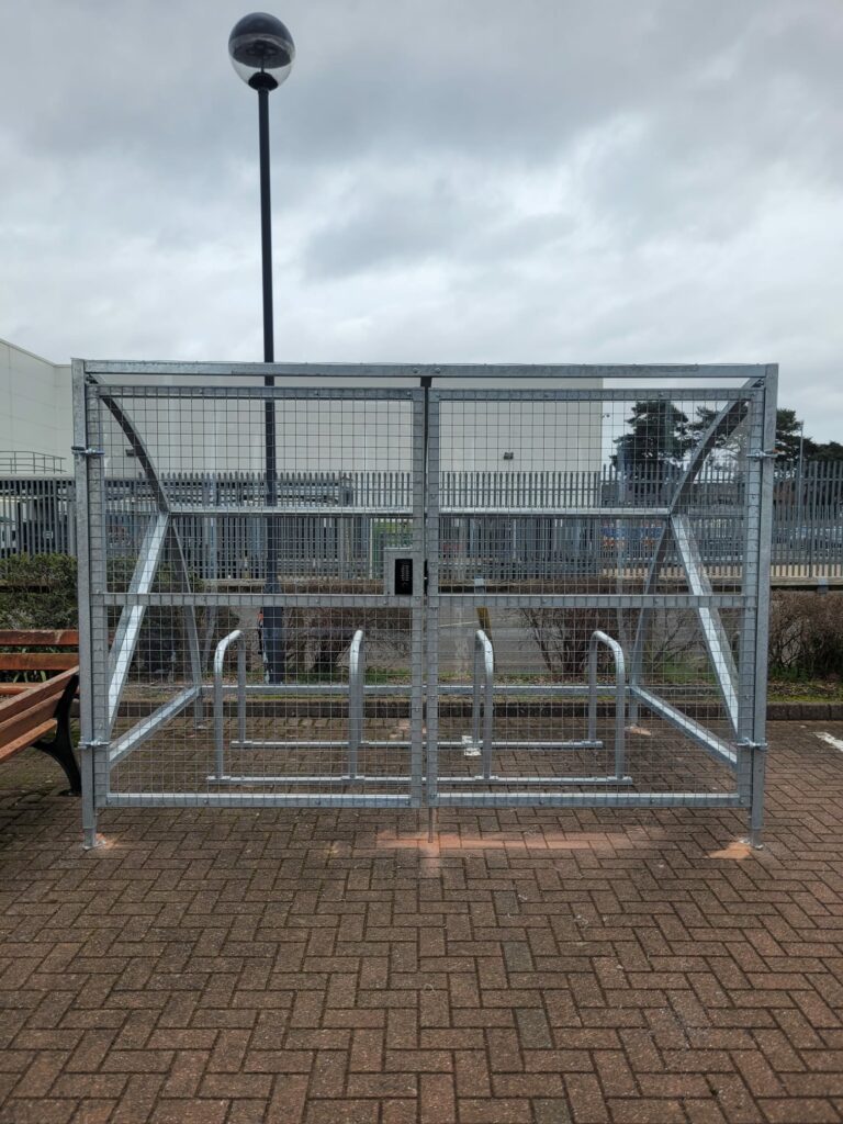 Canal Curved Shelter Installation | Woking United Kingdom
