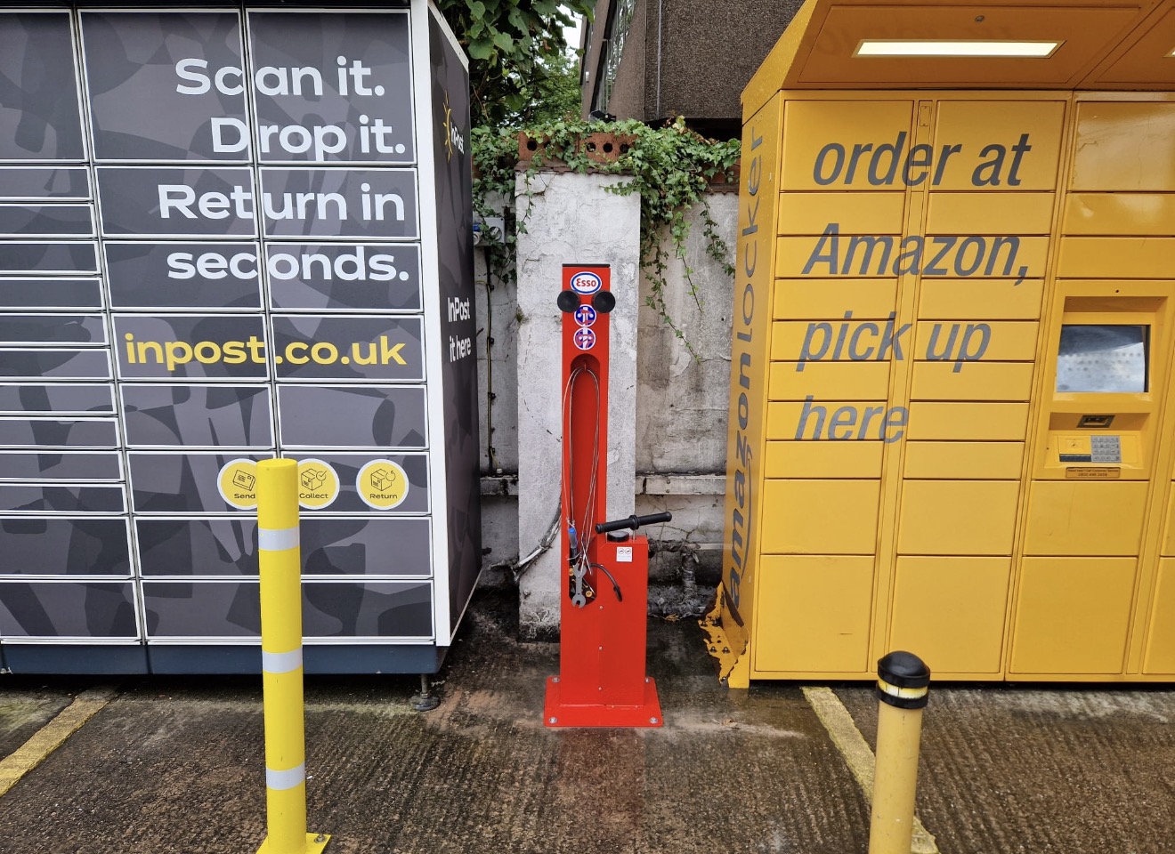 esso bike repair stand